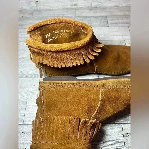 Minnetonka Moccasin Brown Suede leather Fringe Booties womens 6.5 boho babe - Picture 4 of 8